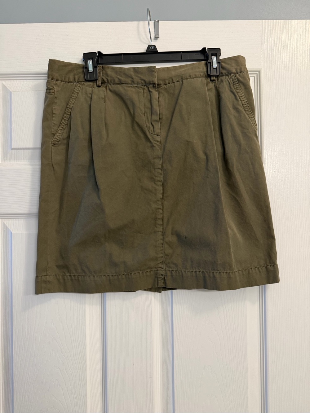 Tommy Hilfiger Olive Green Pleated Mini Skirt